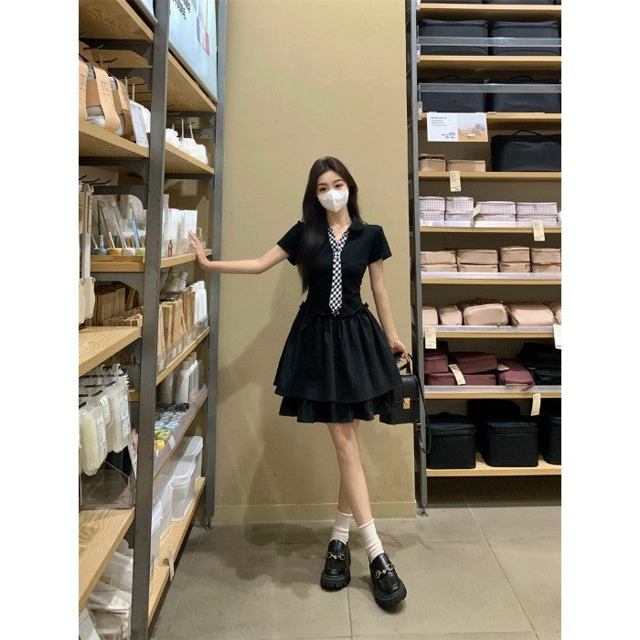 5956L_大碼女黑色連衣裙夏新款格紋領帶小黑裙收腰學院風短裙胖MM