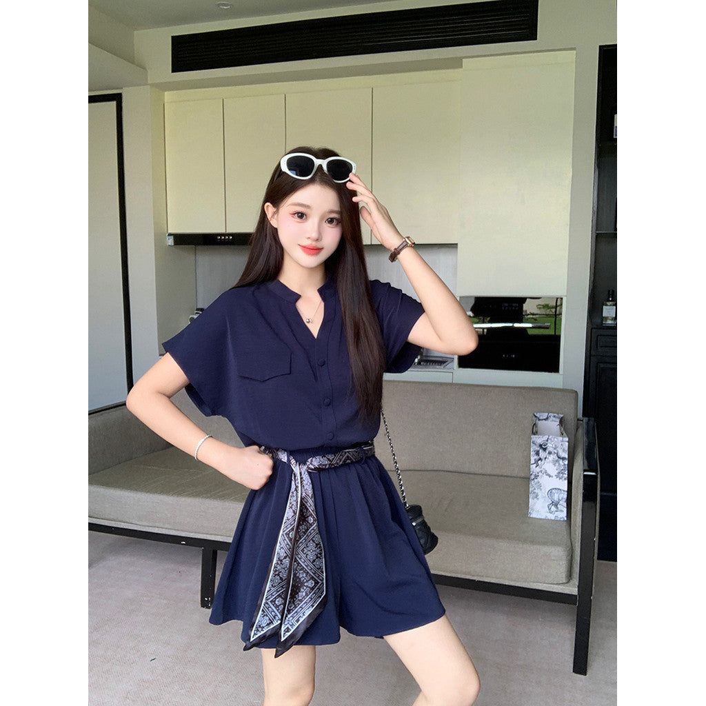 22525L_夏裝新款胖mm大碼女氣質時尚v領短袖小衫飄帶短褲套裝